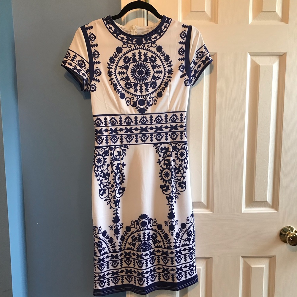 Beautiful blue/white patterned dress